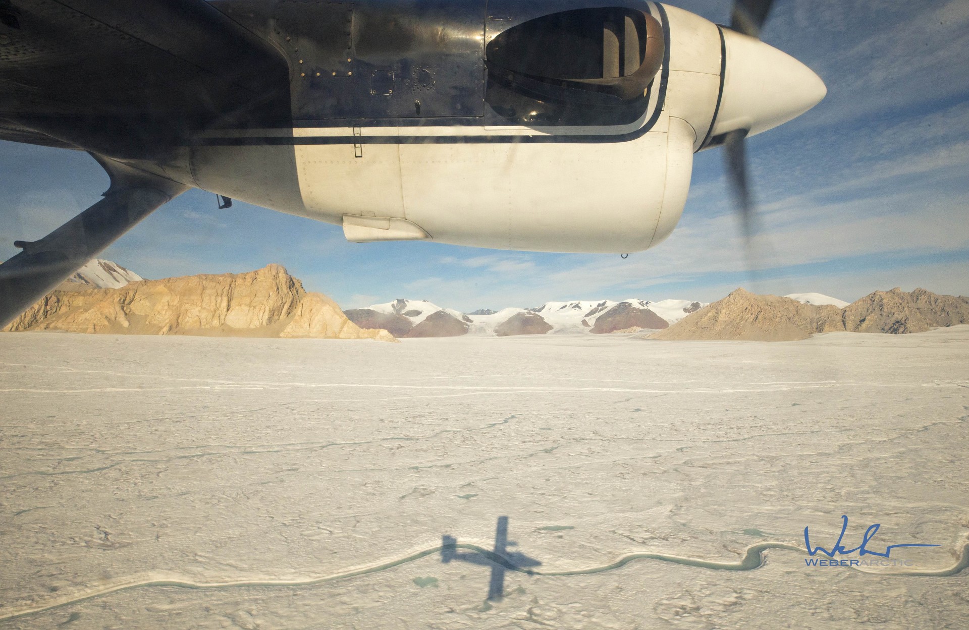 Flying over the Arctic in a Twin Otter