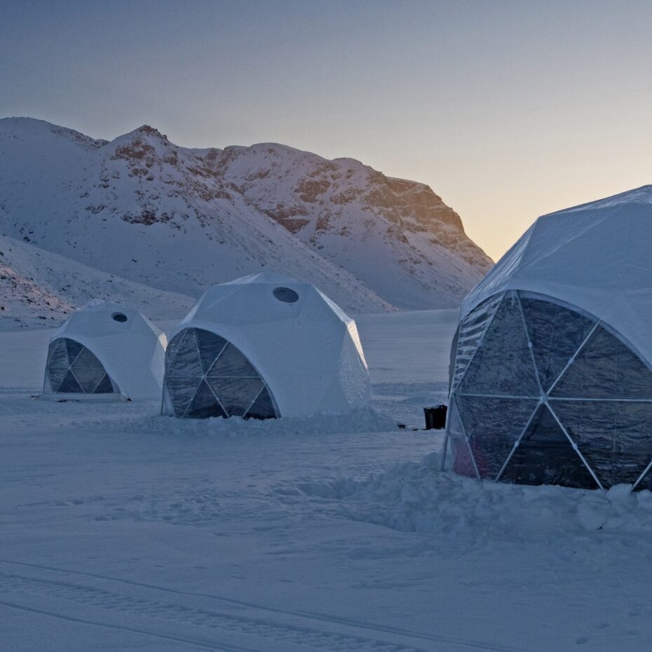 NO PROBLEMS, ONLY CHALLENGES: CONSTRUCTING BASECAMP BAFFIN